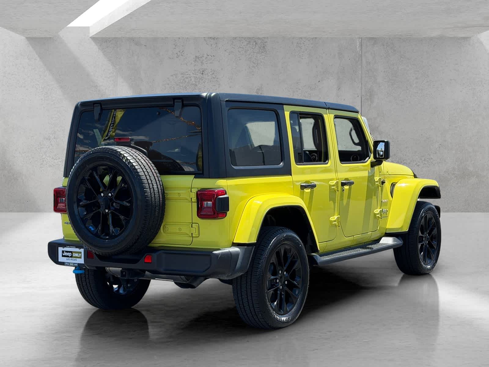 Thumbnail: 2023 Jeep Wrangler - 5