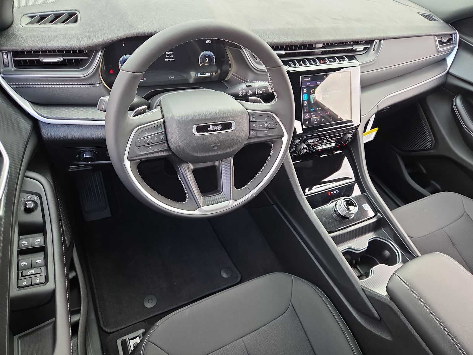 Thumbnail: 2025 Jeep Grand Cherokee - 10