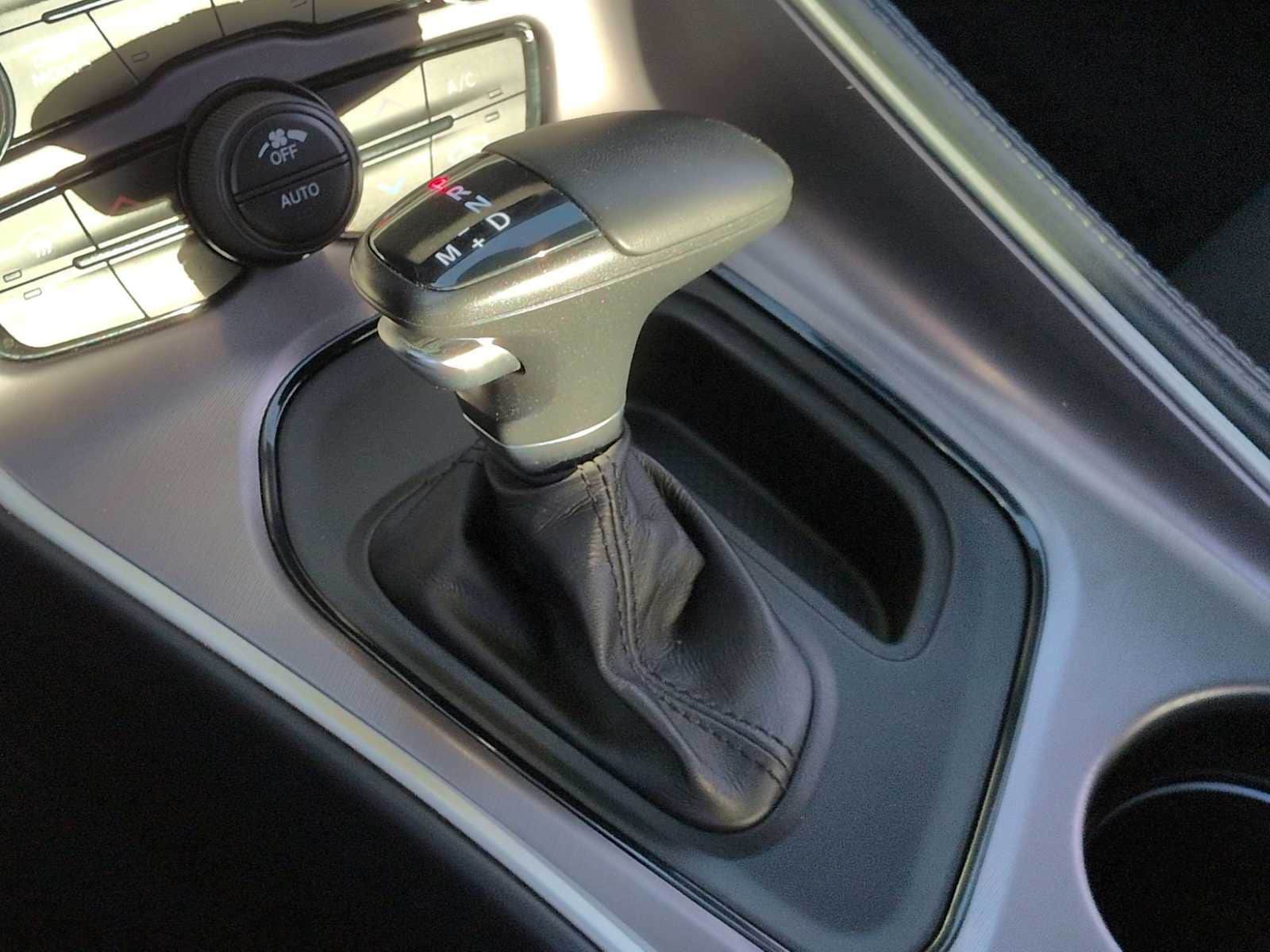 Thumbnail: 2022 Dodge Challenger - 32