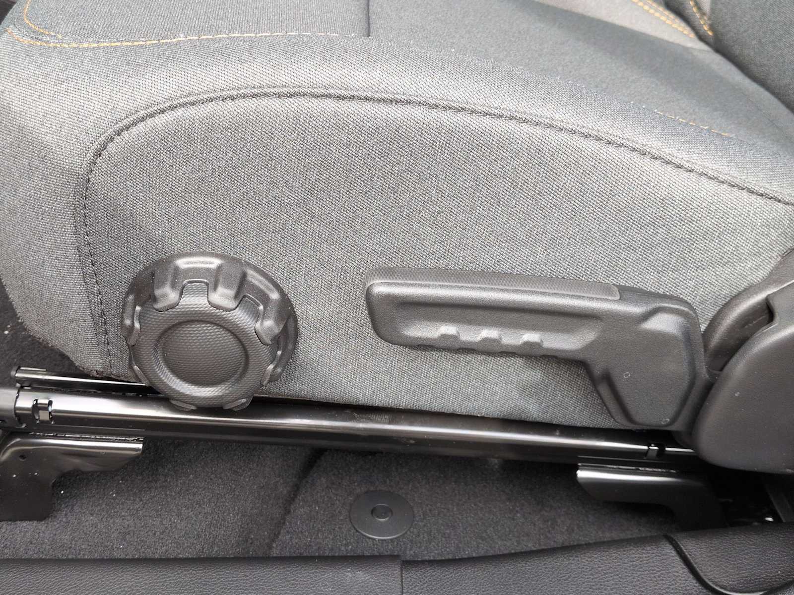 Thumbnail: 2026 Jeep Wrangler - 18