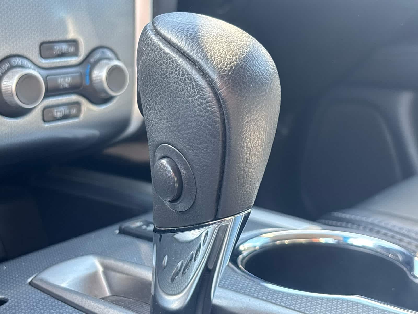 Thumbnail: 2020 Nissan Pathfinder - 14