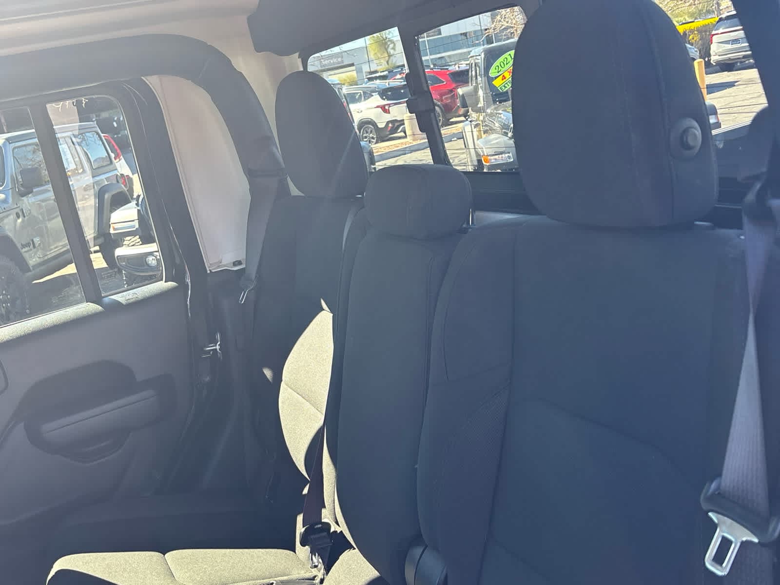 Thumbnail: 2022 Jeep Gladiator - 16