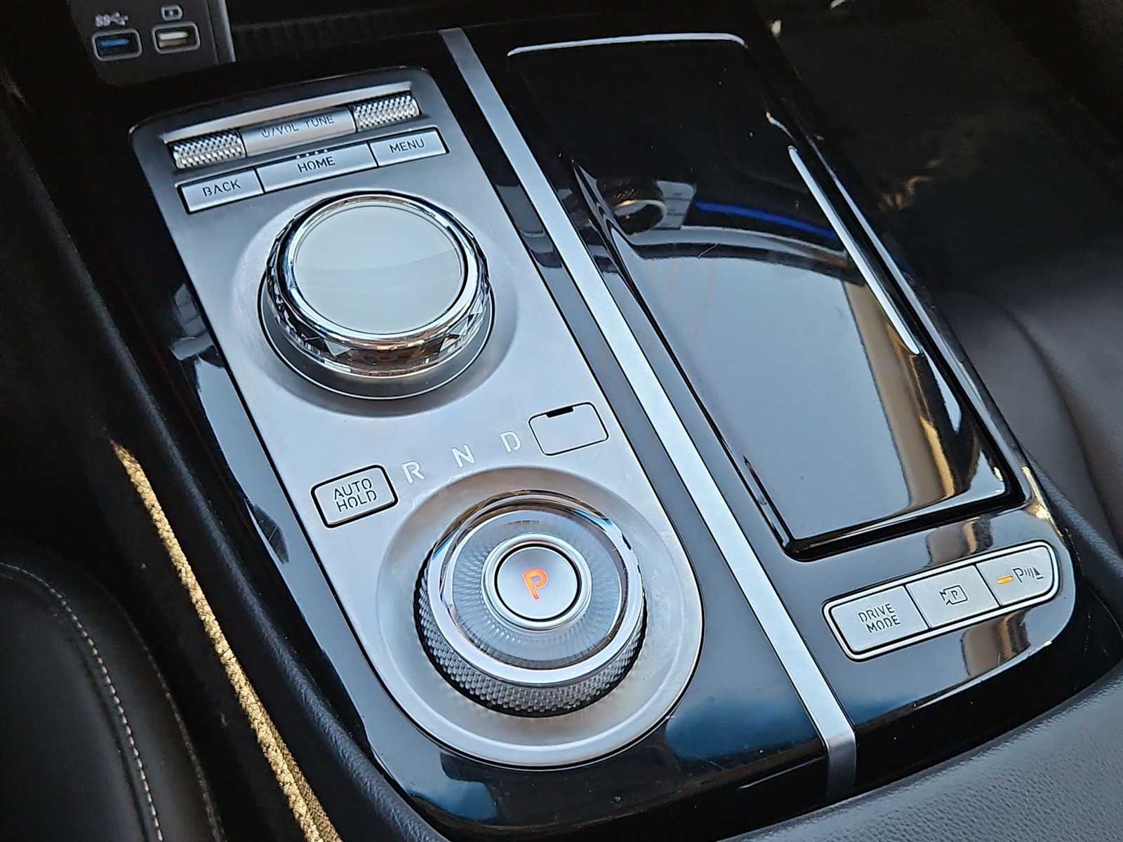 Thumbnail: 2023 Genesis G80 - 30