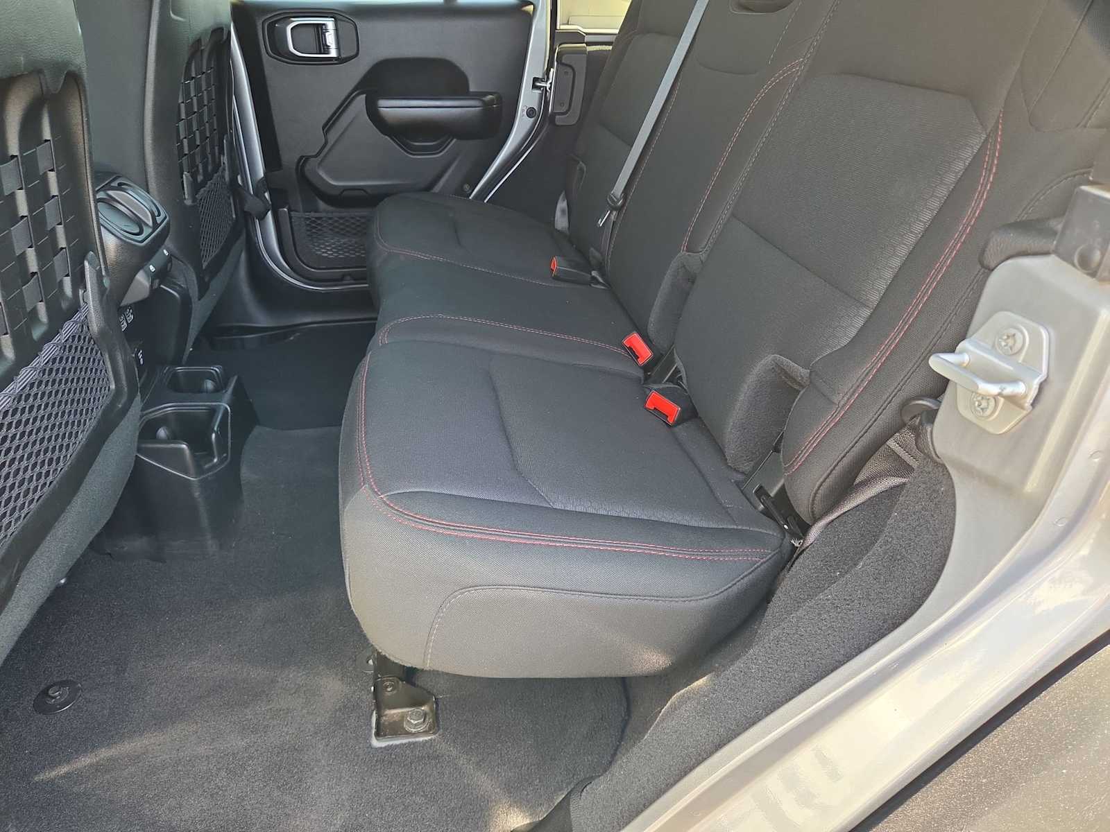 Thumbnail: 2020 Jeep Wrangler - 21