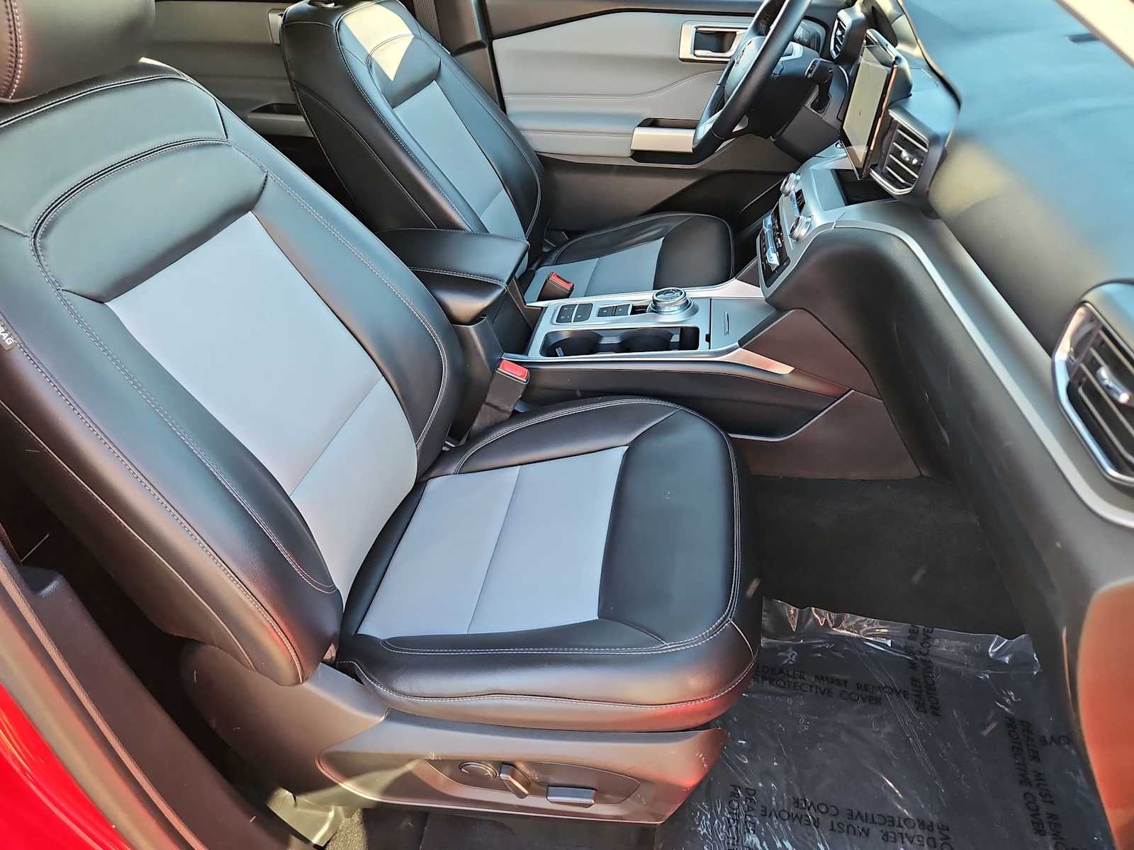 Thumbnail: 2022 Ford Explorer - 23