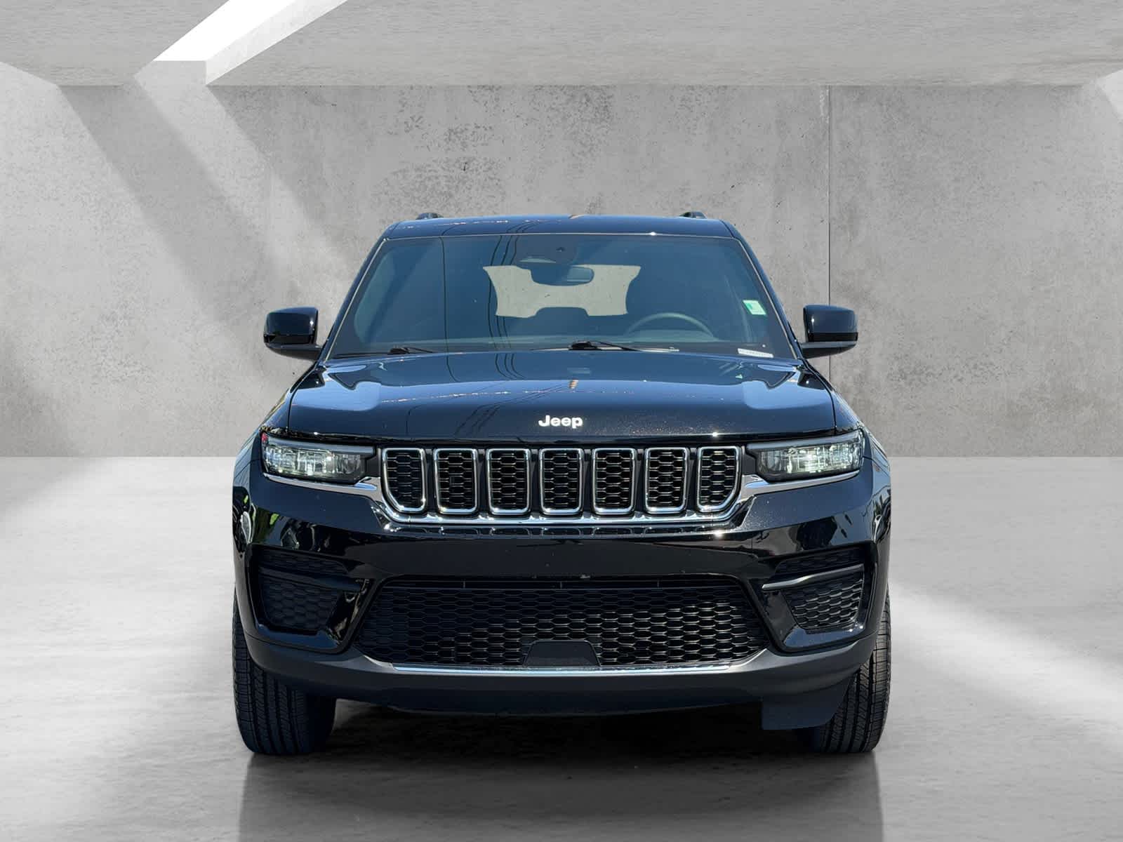 Thumbnail: 2024 Jeep Grand Cherokee - 8
