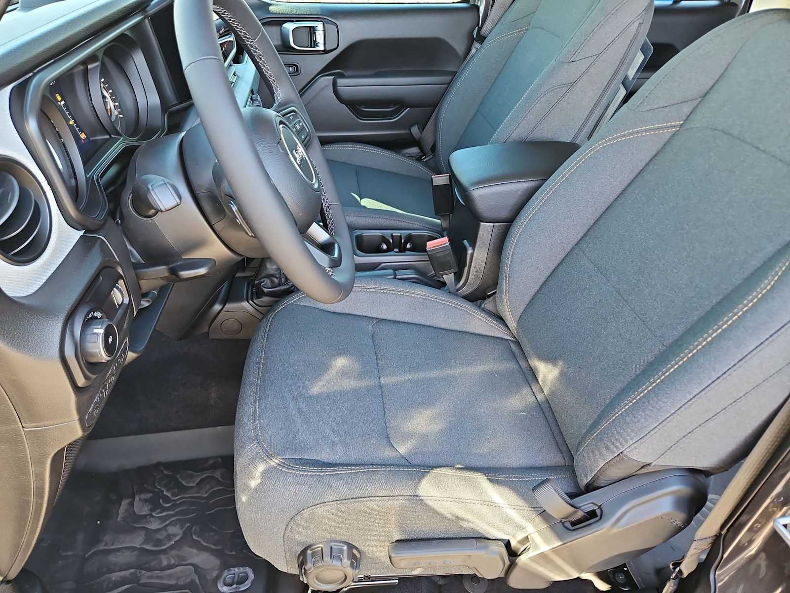 Thumbnail: 2026 Jeep Wrangler - 16