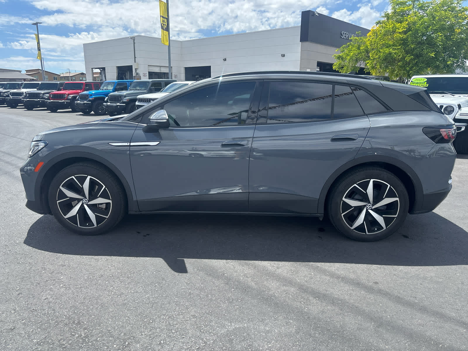 Thumbnail: 2023 Volkswagen ID.4 - 8