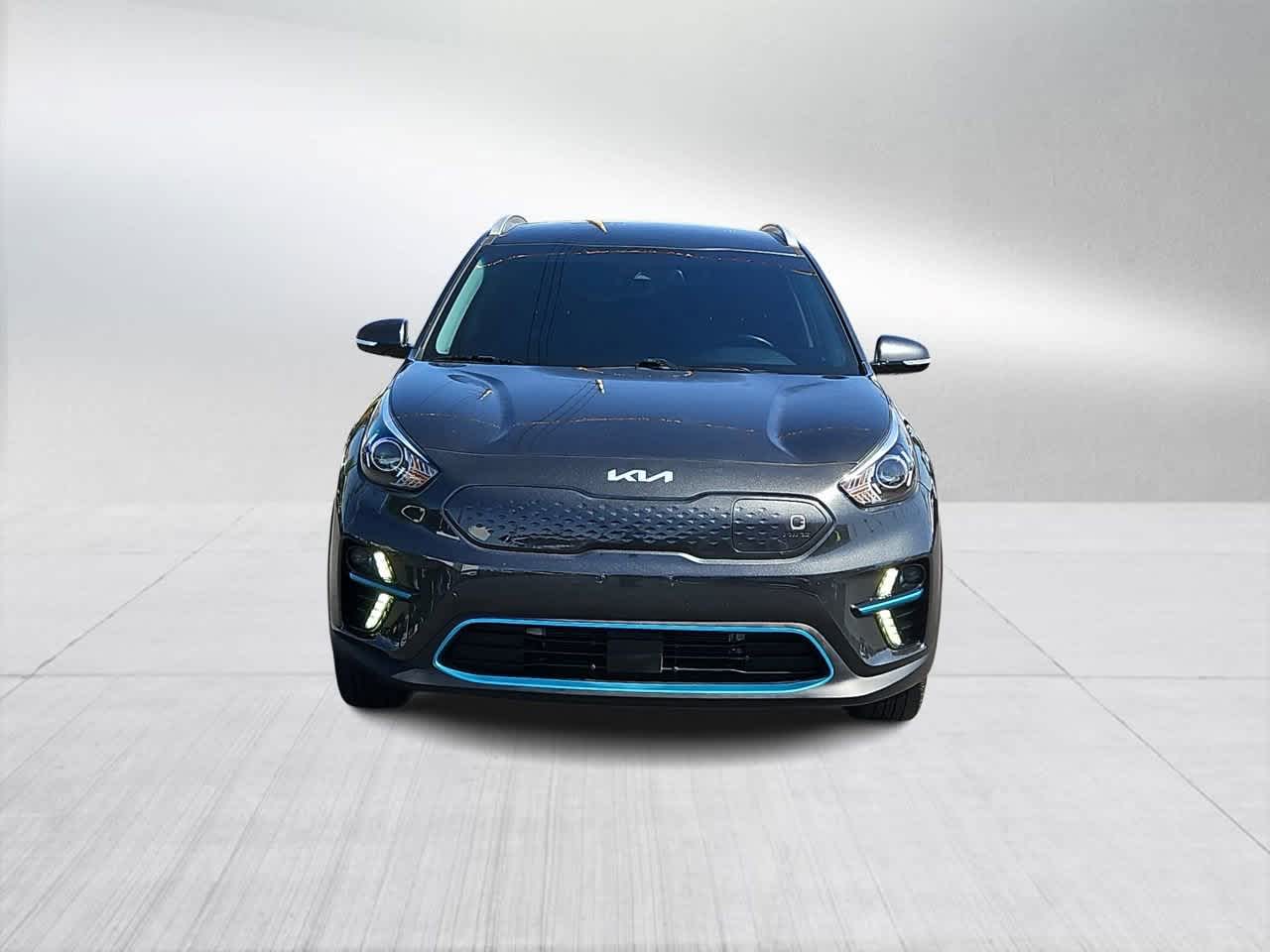 Thumbnail: 2022 Kia Niro - 3