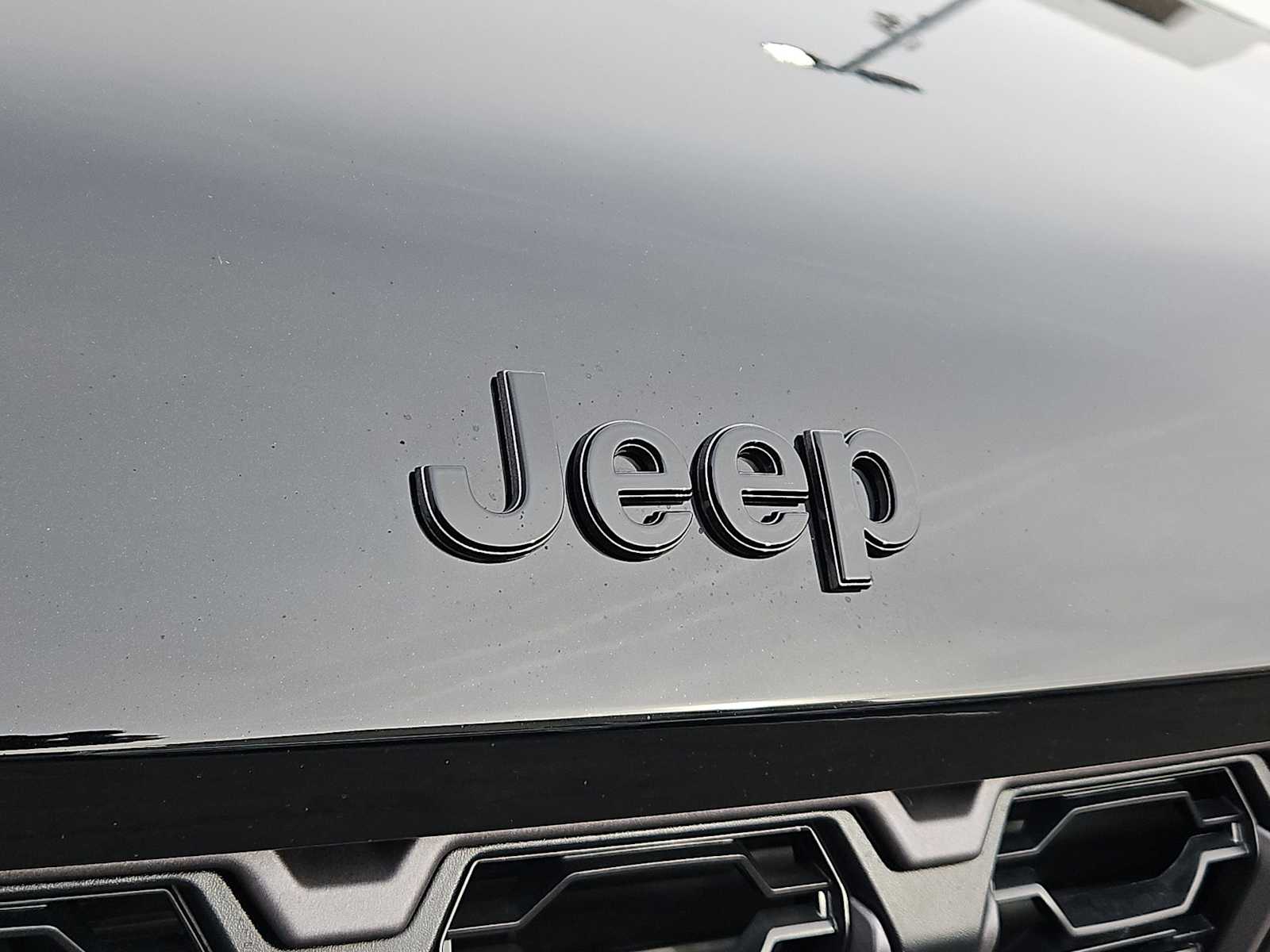 Thumbnail: 2026 Jeep Grand Cherokee - 11