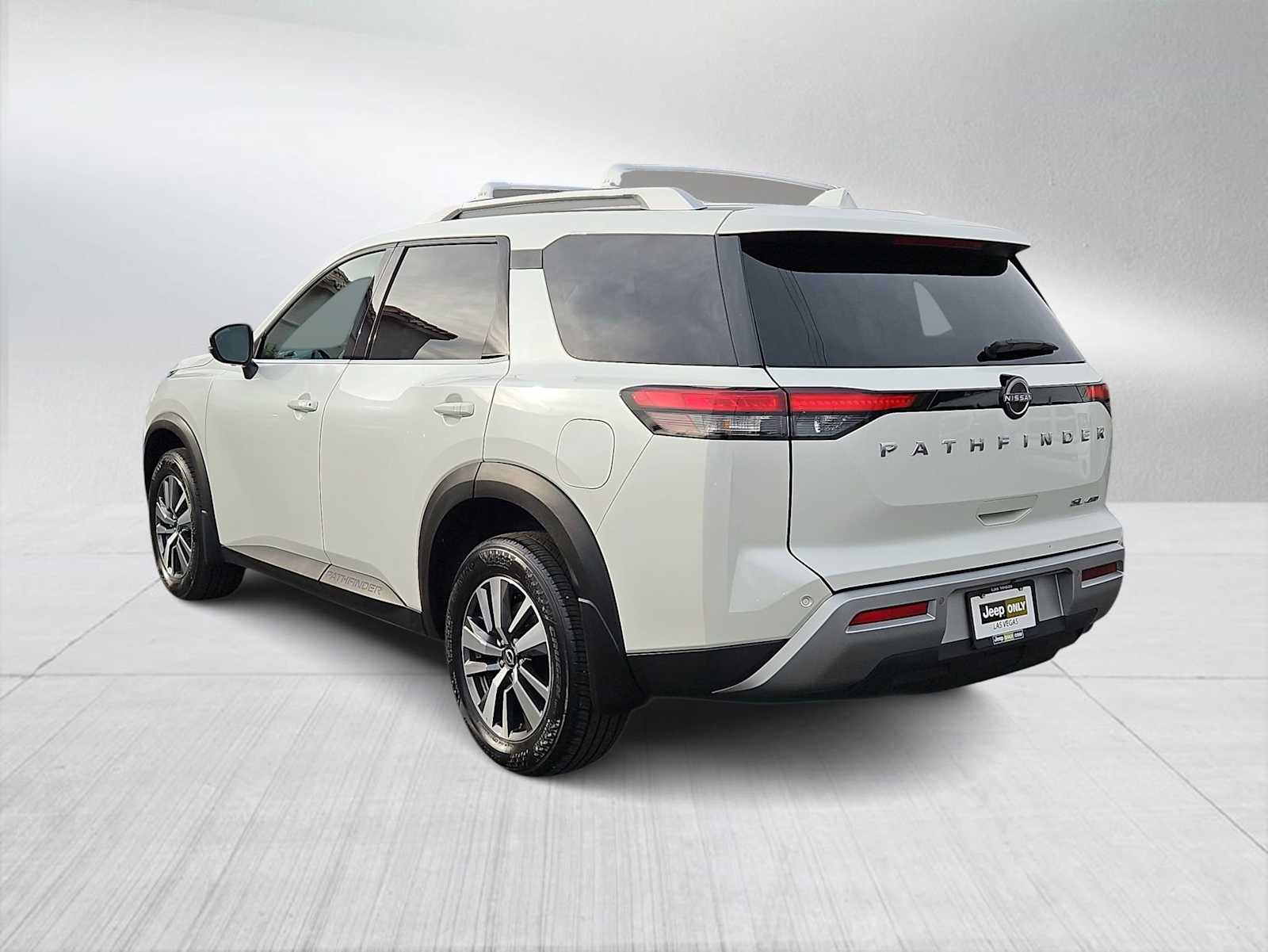 Thumbnail: 2024 Nissan Pathfinder - 6