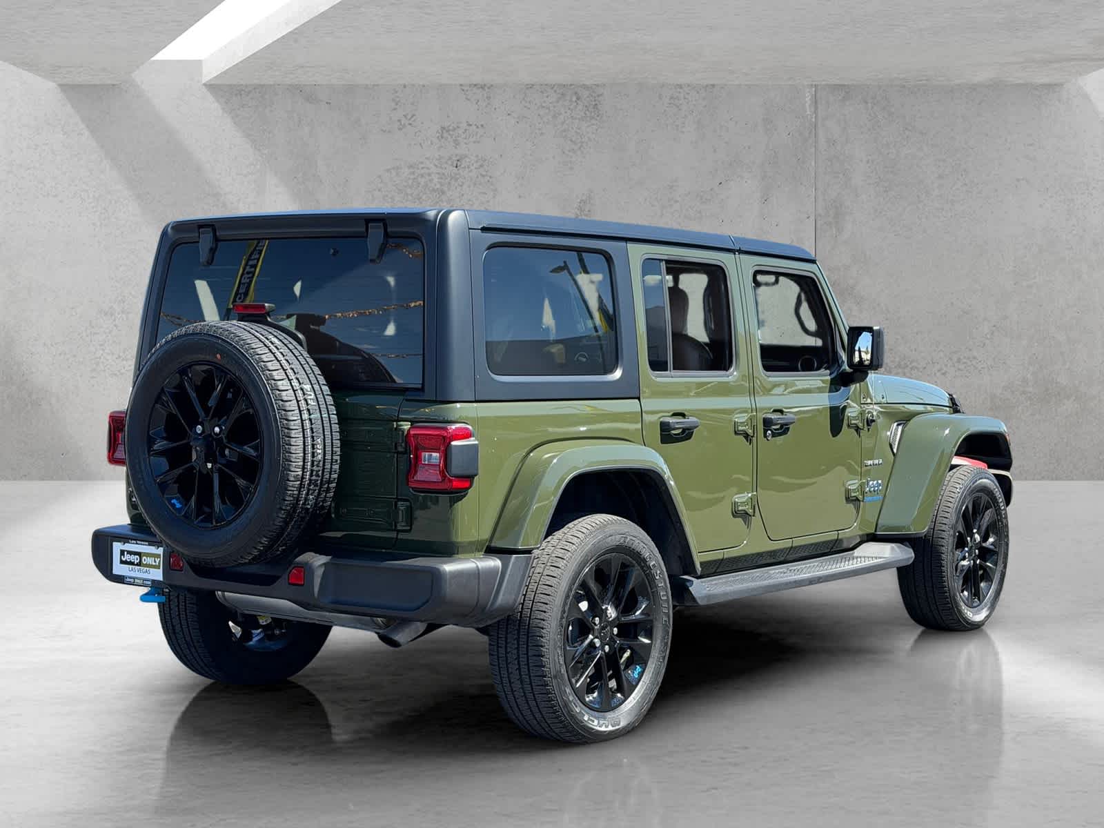 Thumbnail: 2023 Jeep Wrangler - 5