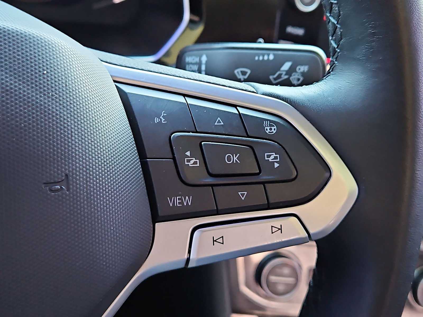 Thumbnail: 2023 Volkswagen Jetta - 25