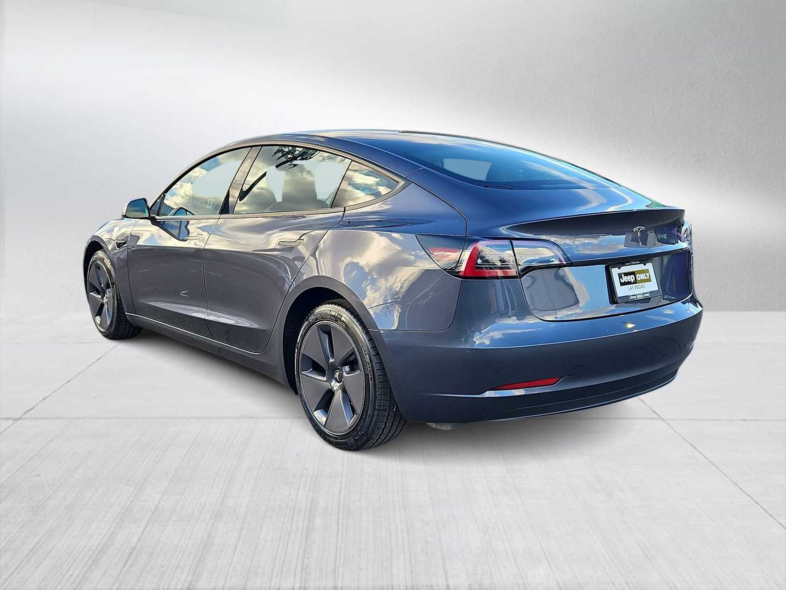 Thumbnail: 2023 Tesla Model 3 - 6