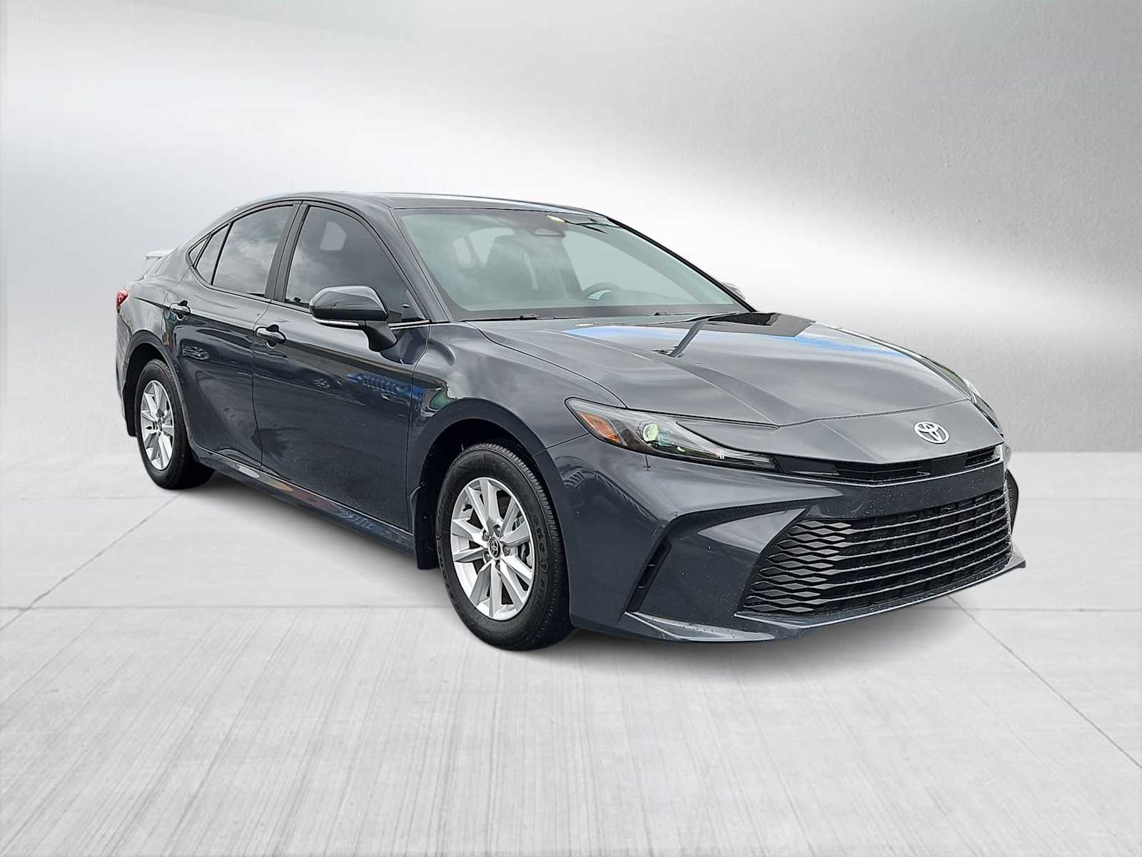 2025 Toyota Camry LE photo 2