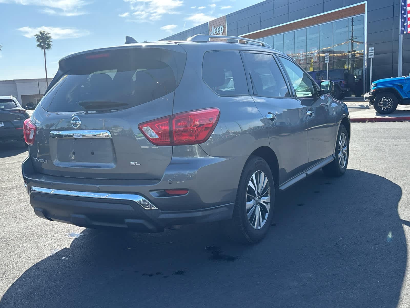 Thumbnail: 2020 Nissan Pathfinder - 5