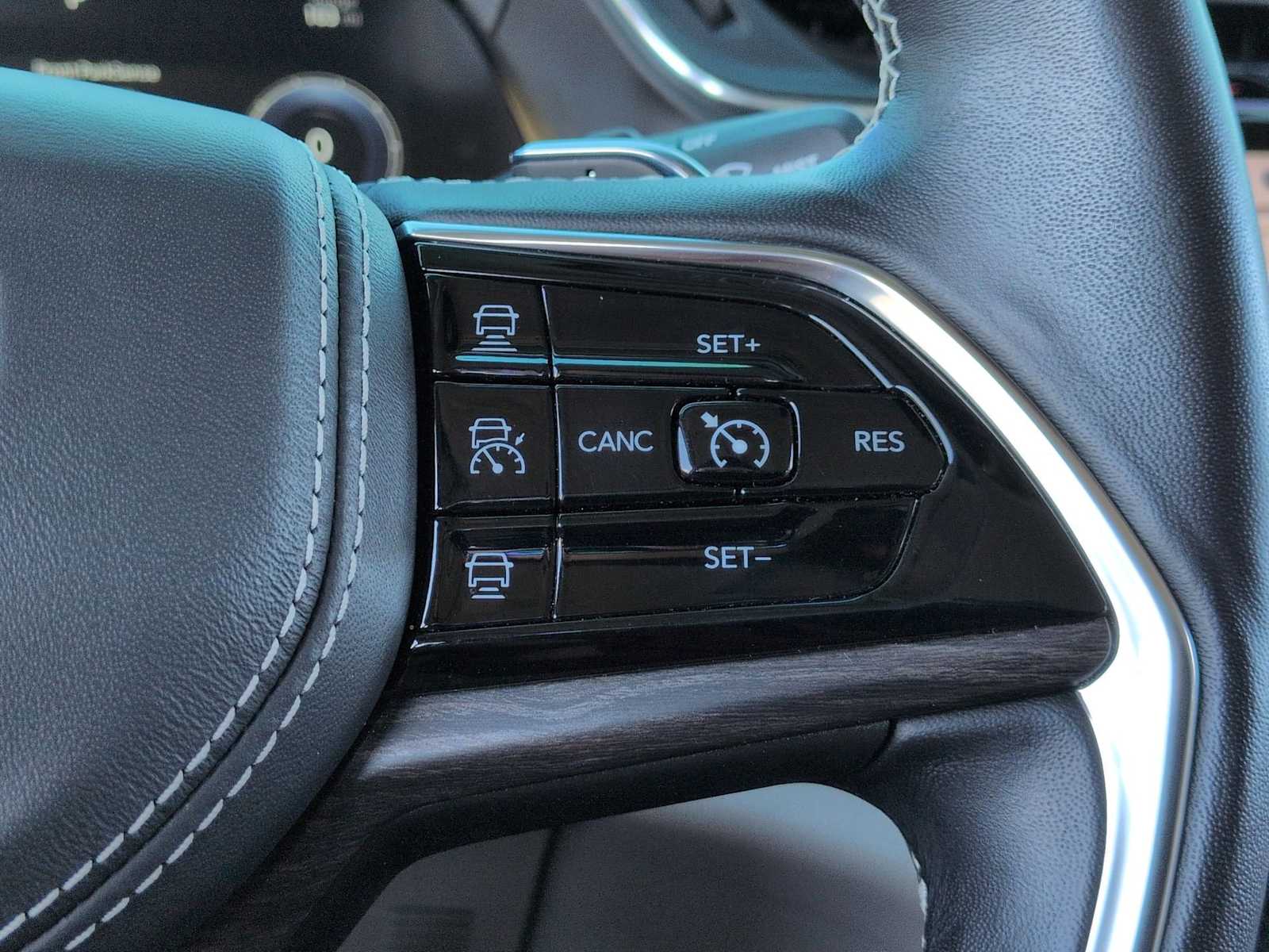 Thumbnail: 2022 Jeep Grand Cherokee L - 27