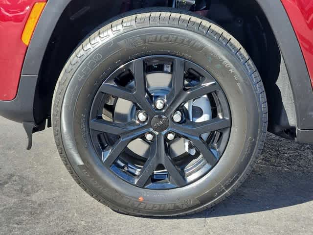 Thumbnail: 2026 Jeep Grand Cherokee - 13