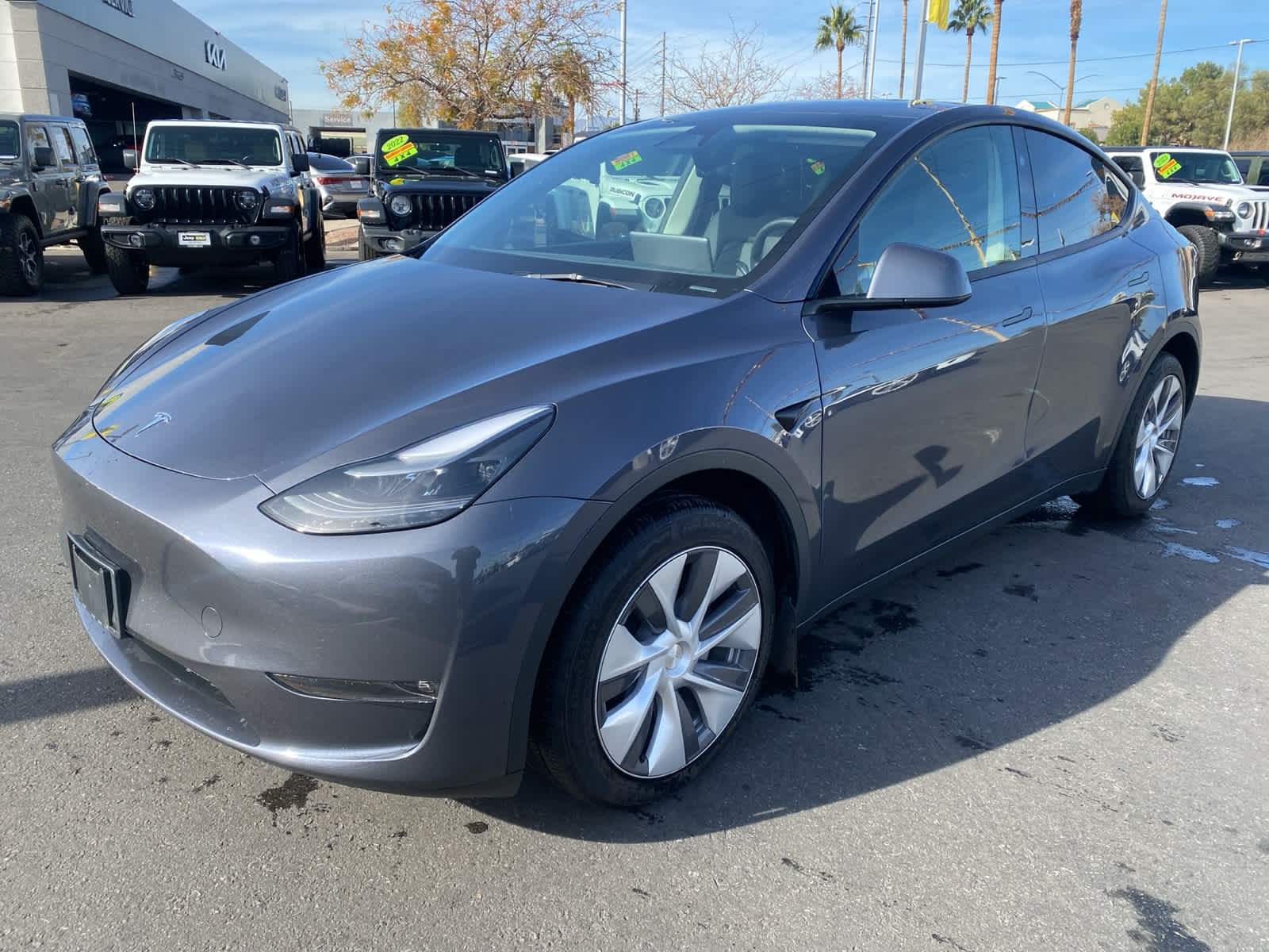 2023 Tesla Model Y Long Range's photo