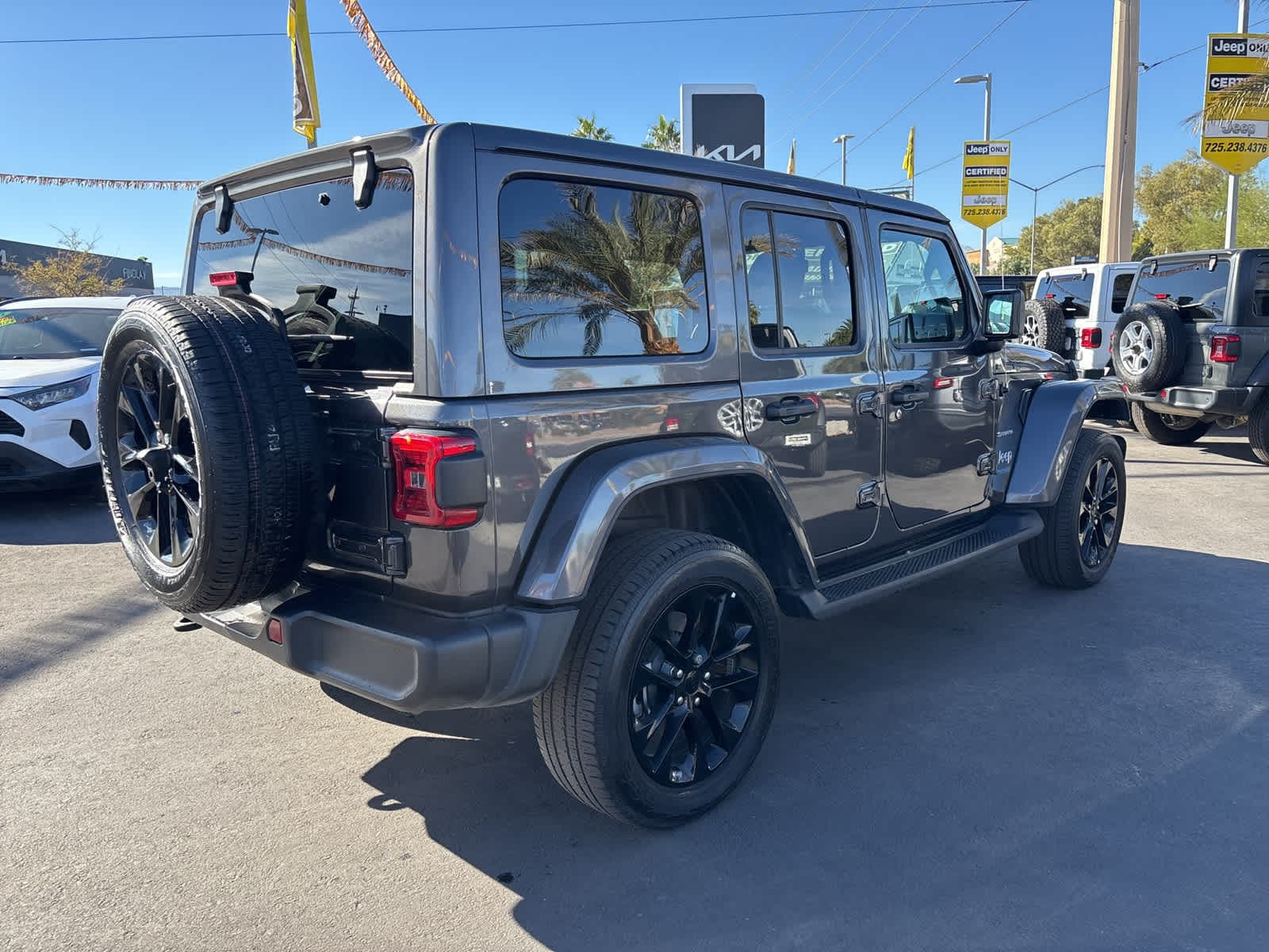 Thumbnail: 2021 Jeep Wrangler - 5