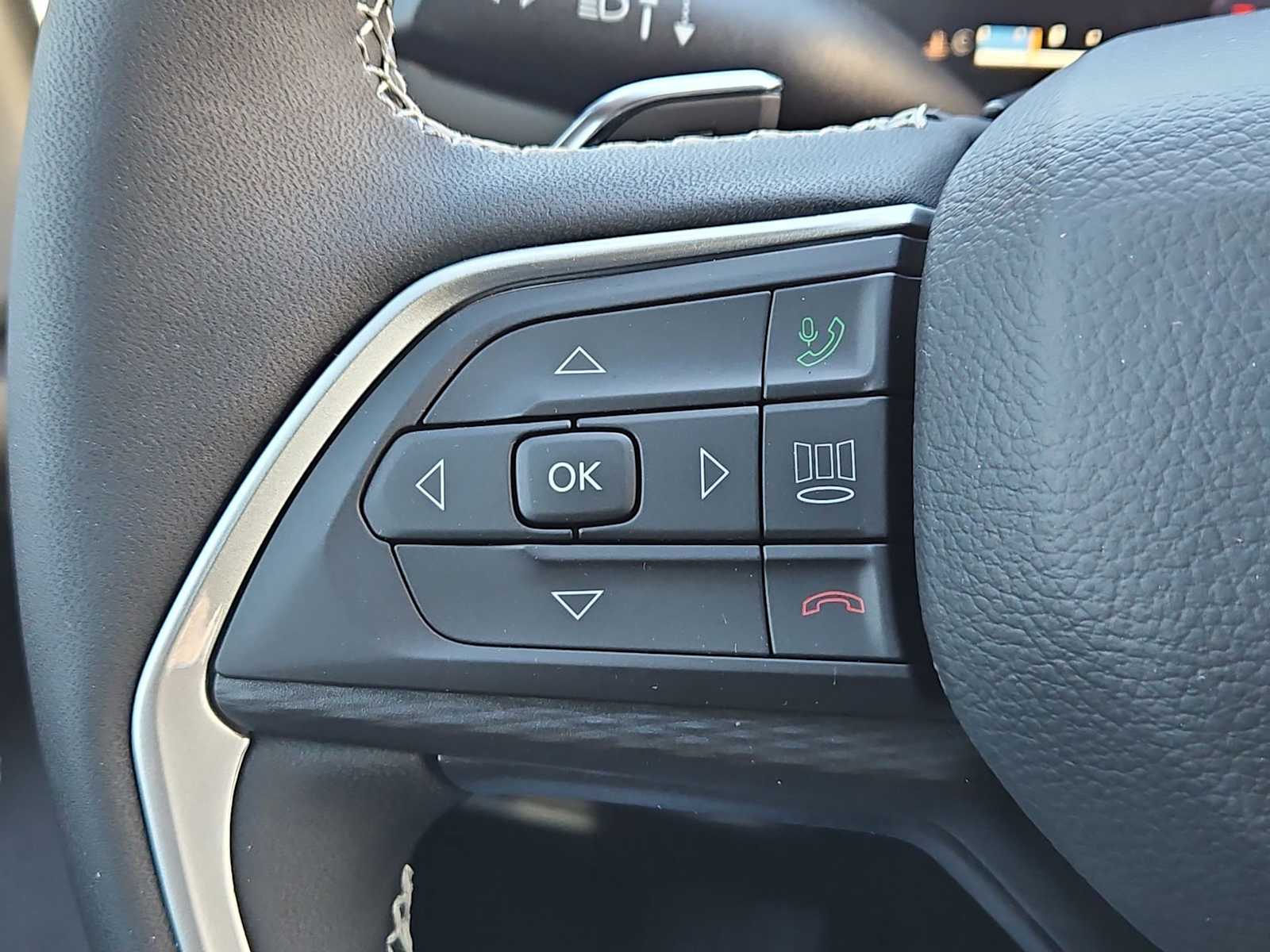 Thumbnail: 2026 Jeep Grand Cherokee - 24