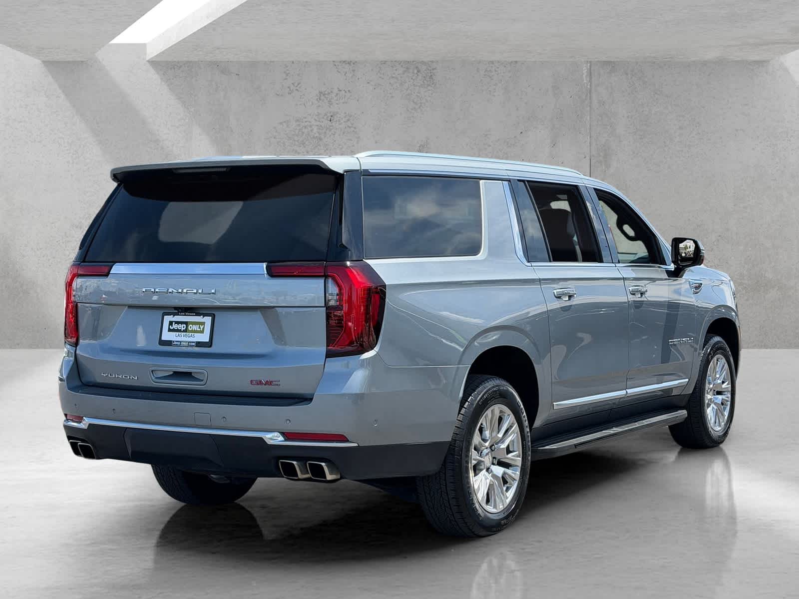 Thumbnail: 2025 GMC Yukon XL - 5