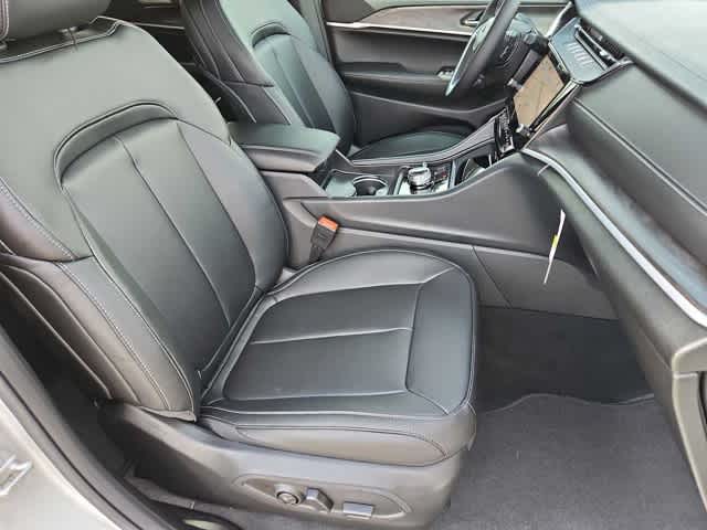 Thumbnail: 2026 Jeep Grand Cherokee - 23