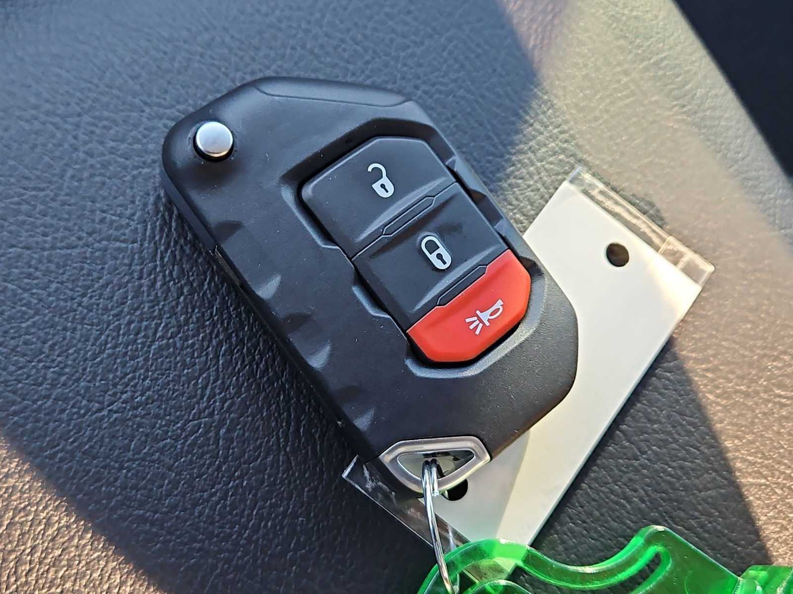 Thumbnail: 2026 Jeep Gladiator - 32