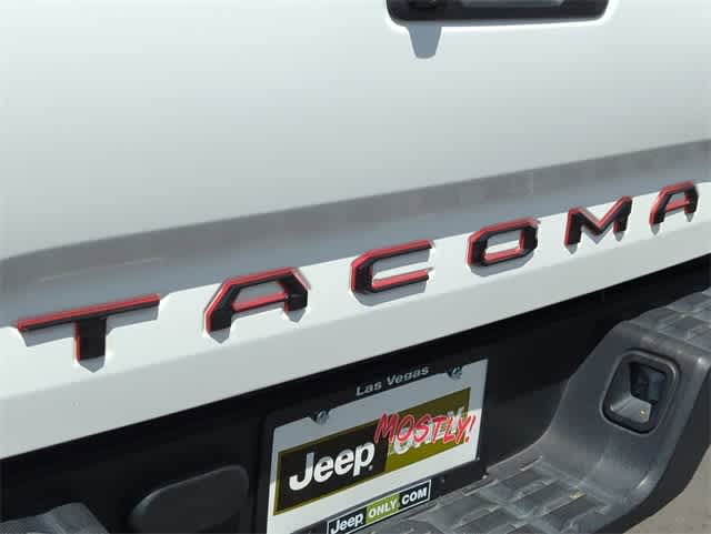 2019 Toyota Tacoma SR5 13