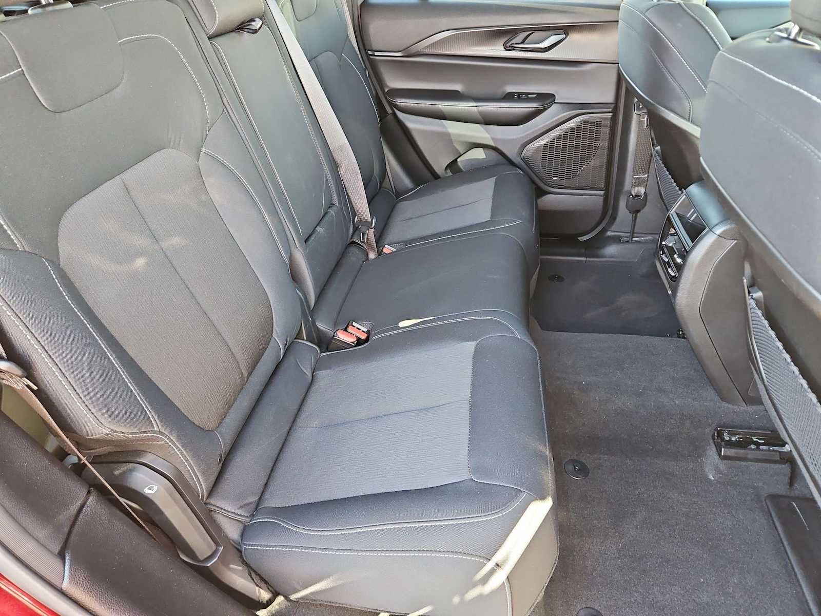 Thumbnail: 2025 Jeep Grand Cherokee - 22