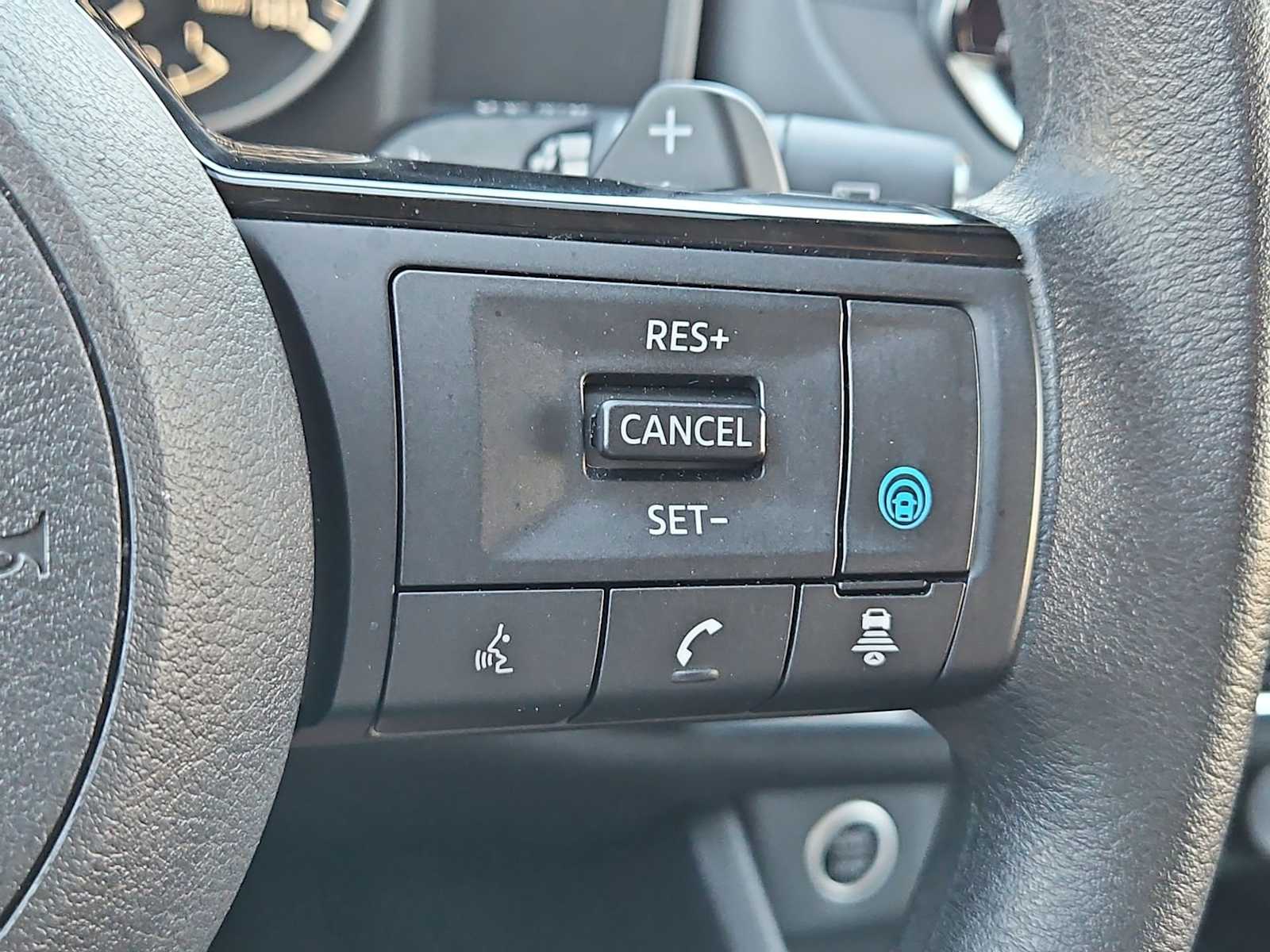 Thumbnail: 2023 Nissan Rogue - 24