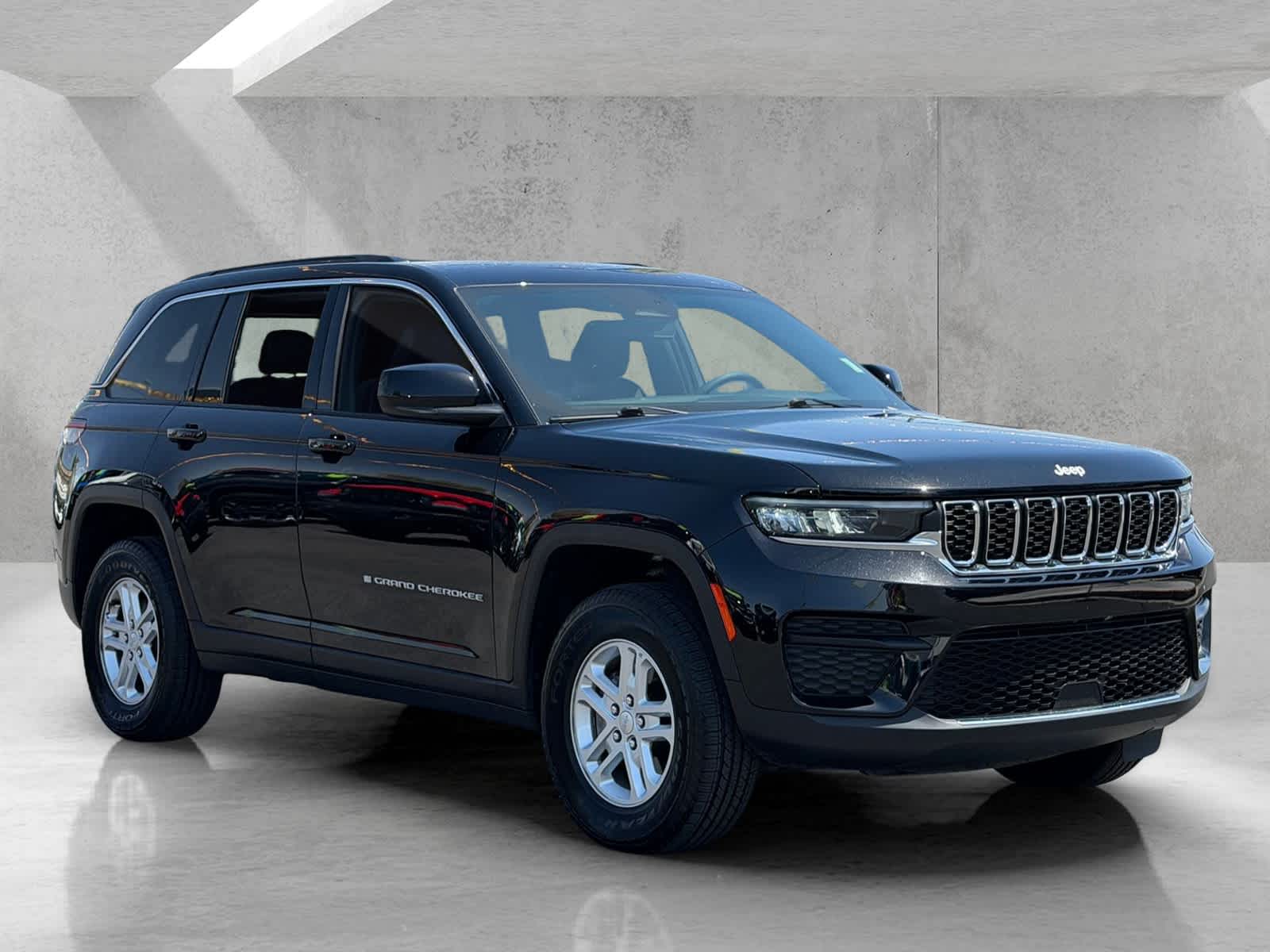 Thumbnail: 2024 Jeep Grand Cherokee - 7
