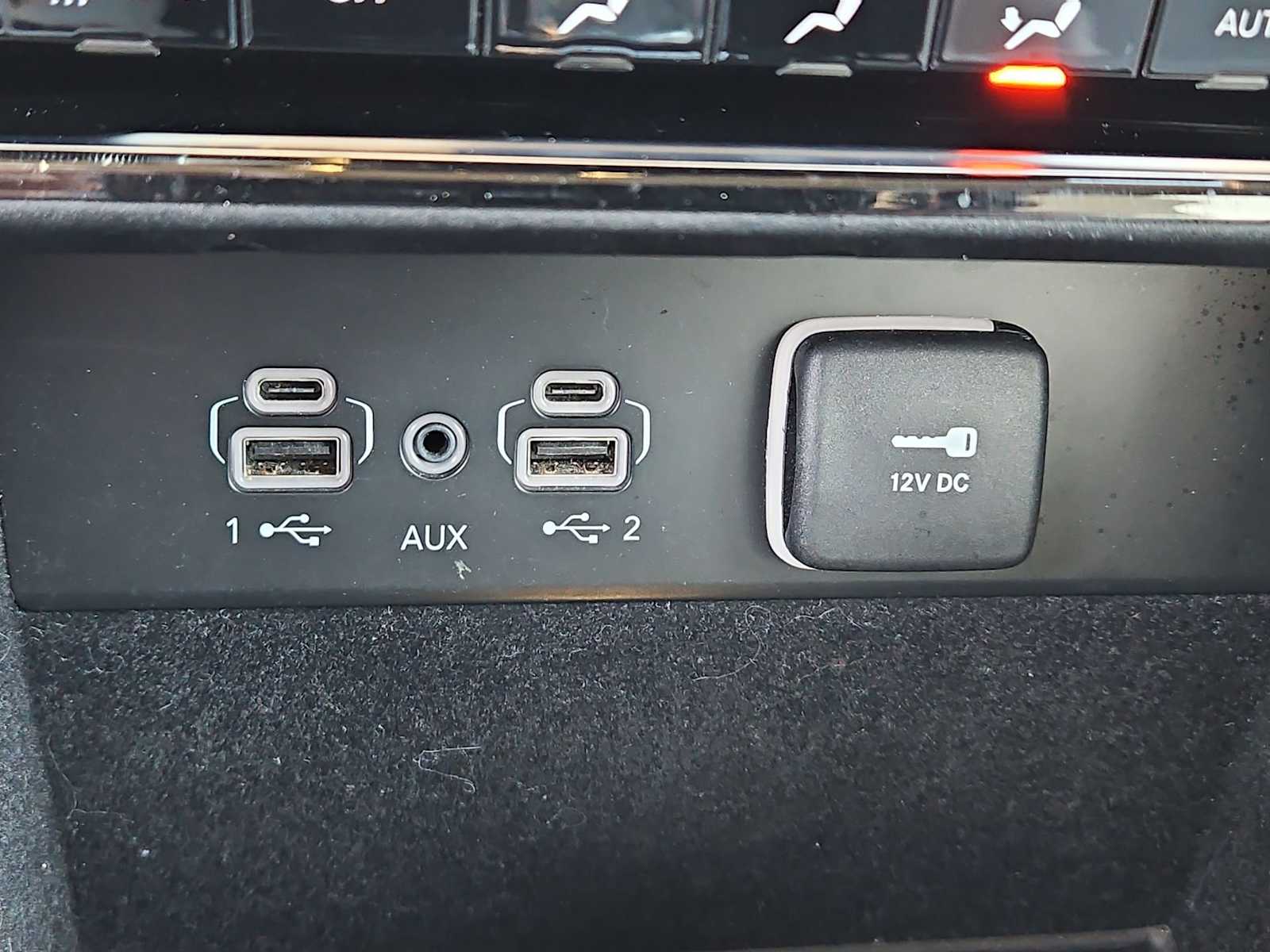 Thumbnail: 2021 Jeep Grand Cherokee L - 33