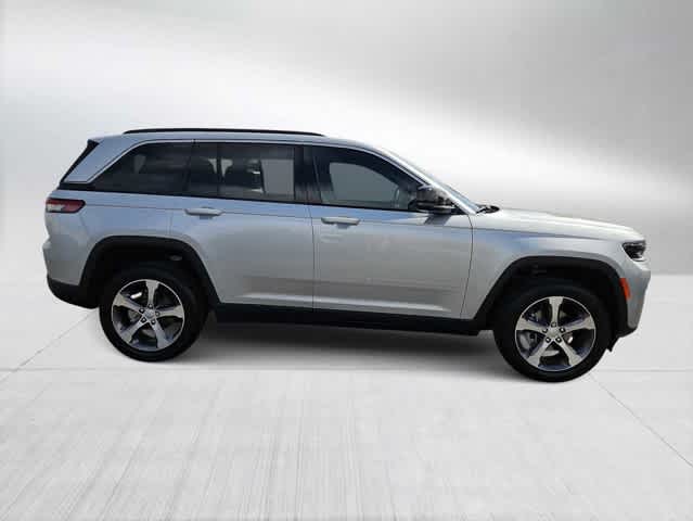 Thumbnail: 2026 Jeep Grand Cherokee - 9