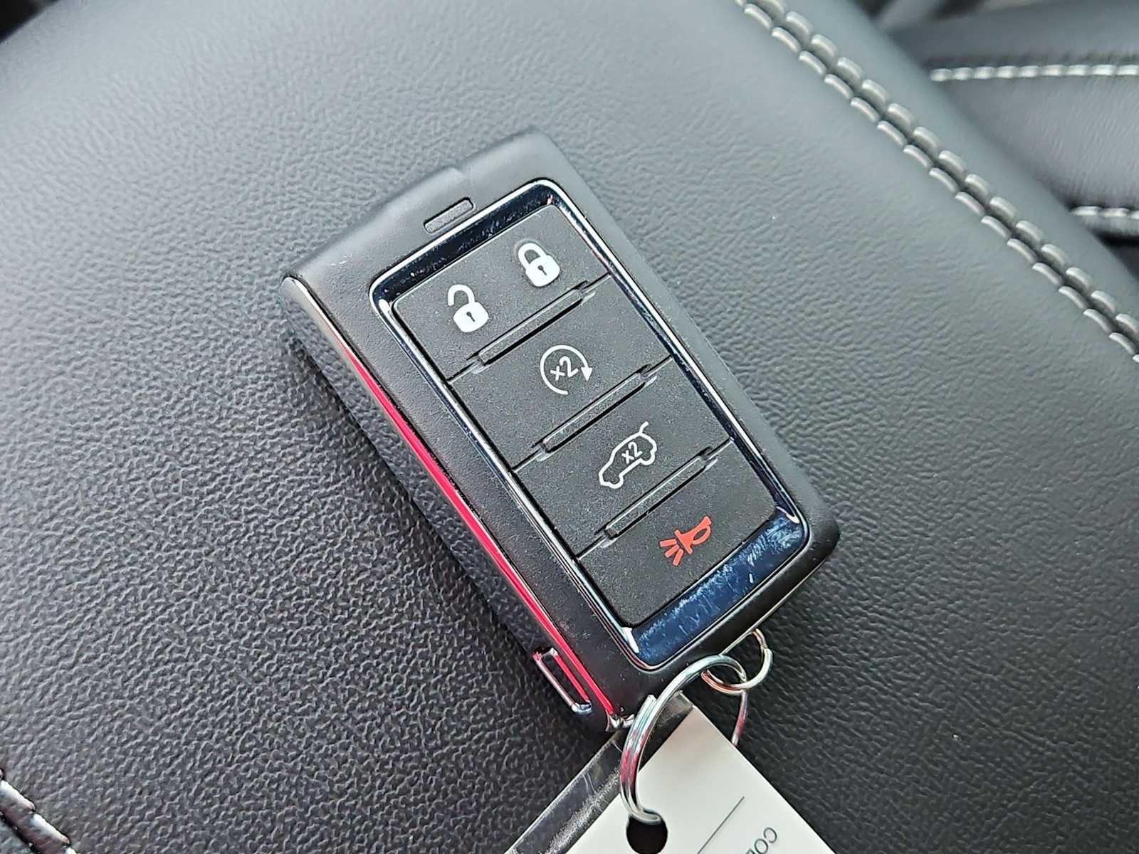 Thumbnail: 2026 Jeep Grand Cherokee - 35