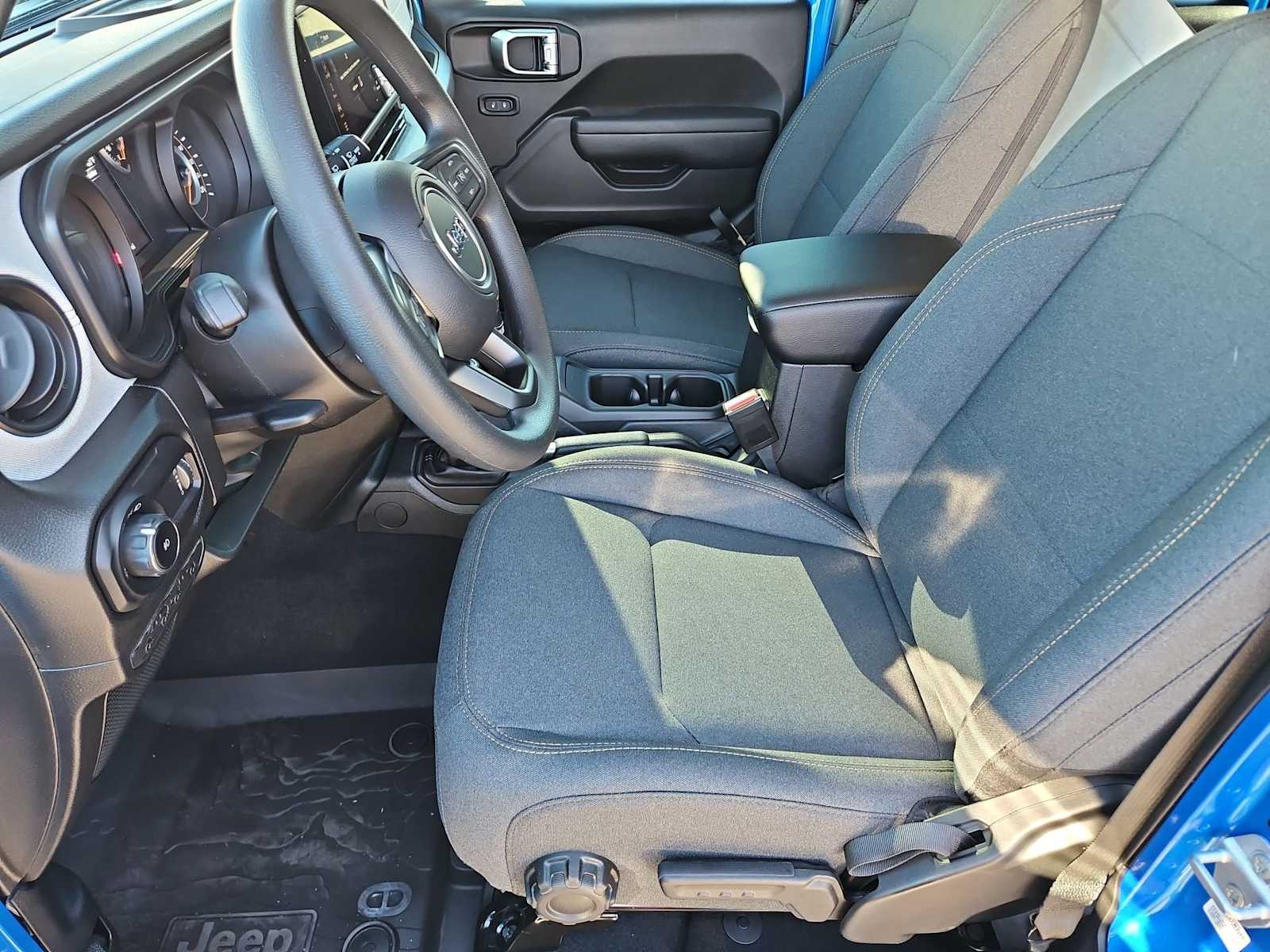 Thumbnail: 2026 Jeep Wrangler - 16