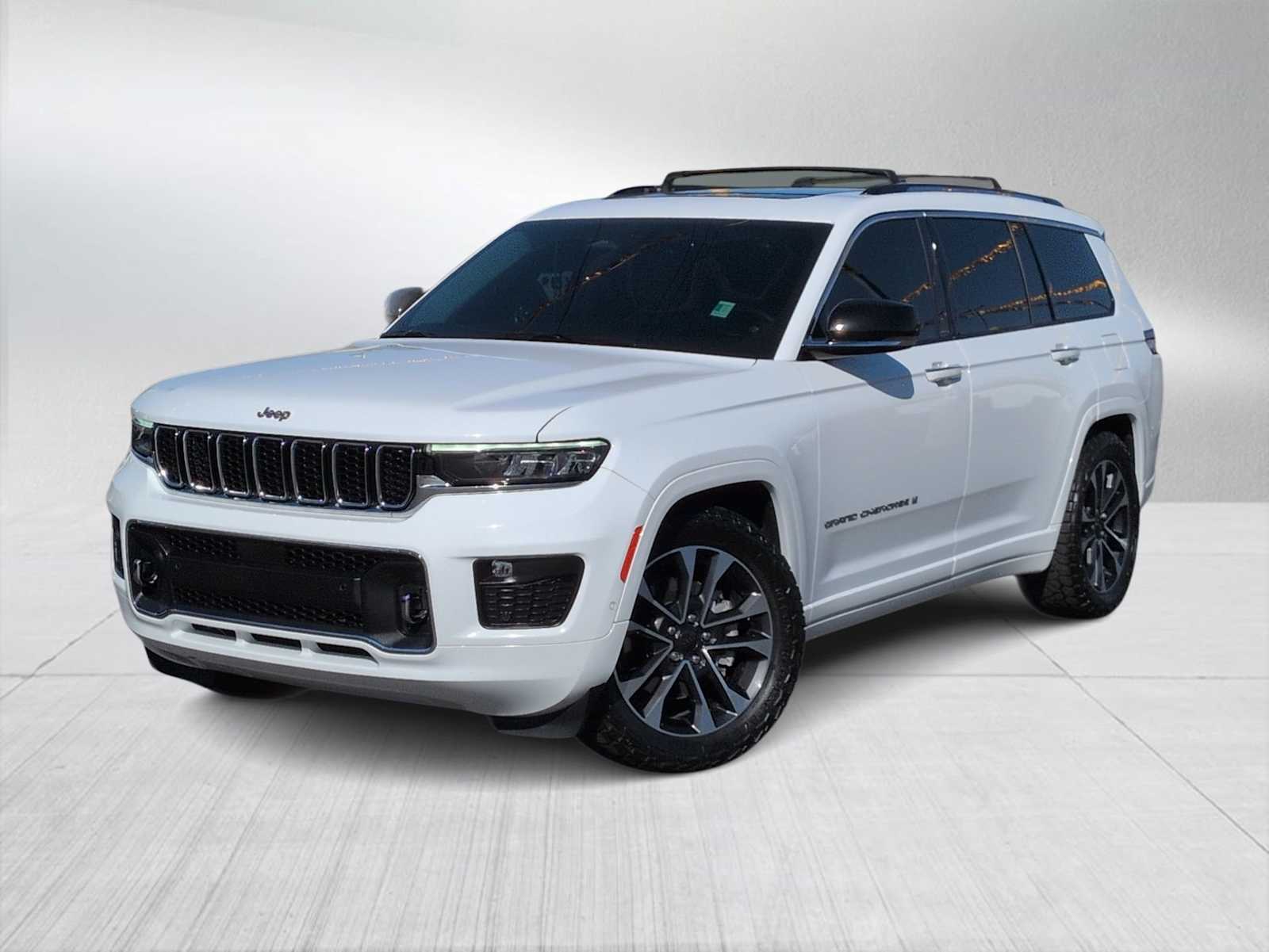 Thumbnail: 2022 Jeep Grand Cherokee L - 1