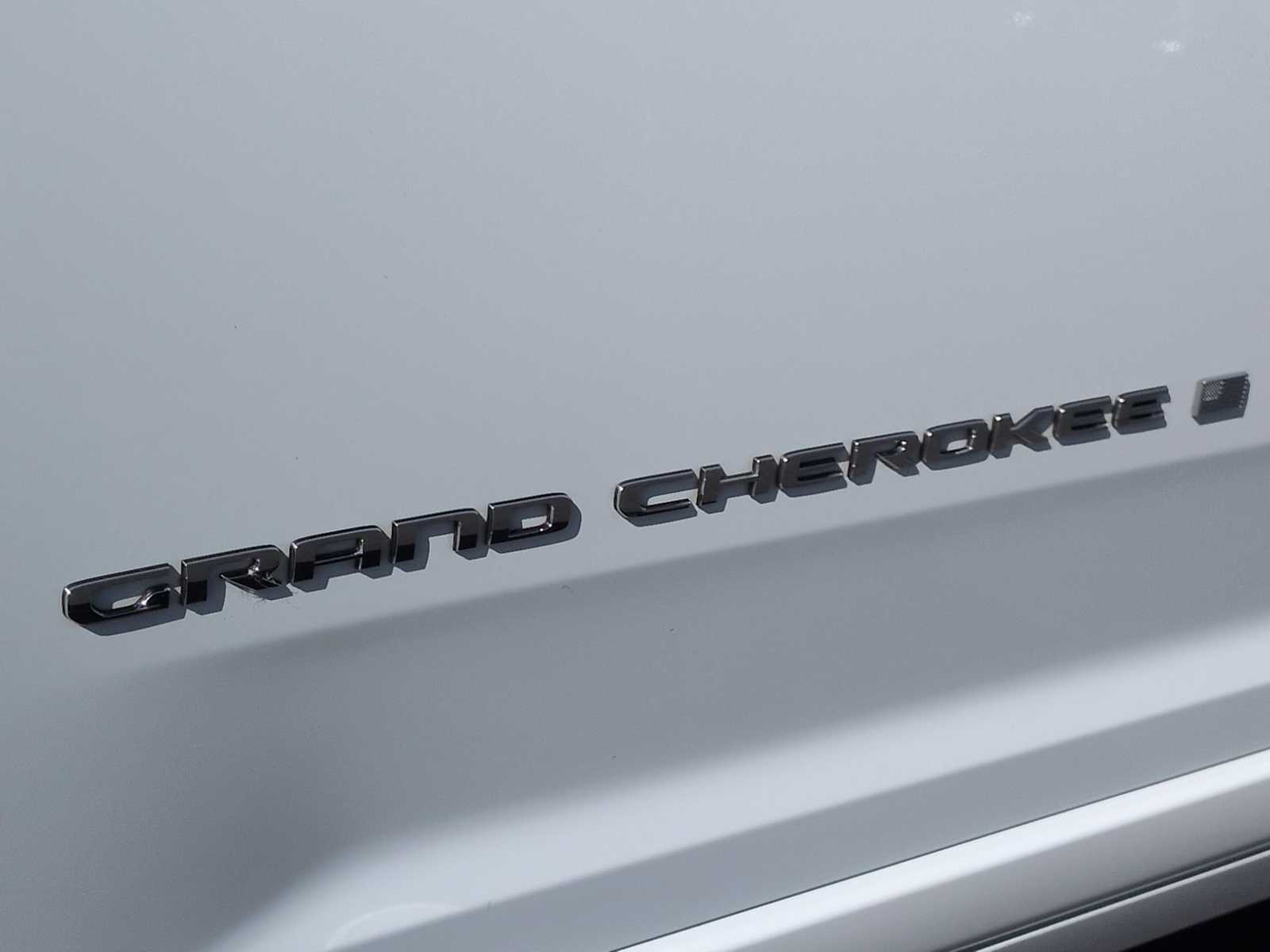 Thumbnail: 2022 Jeep Grand Cherokee L - 13