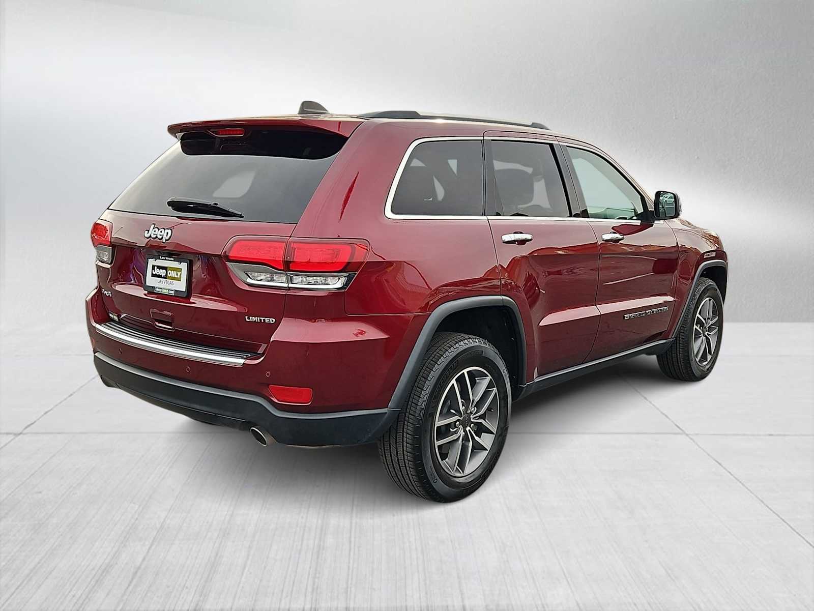 Thumbnail: 2022 Jeep Grand Cherokee - 16