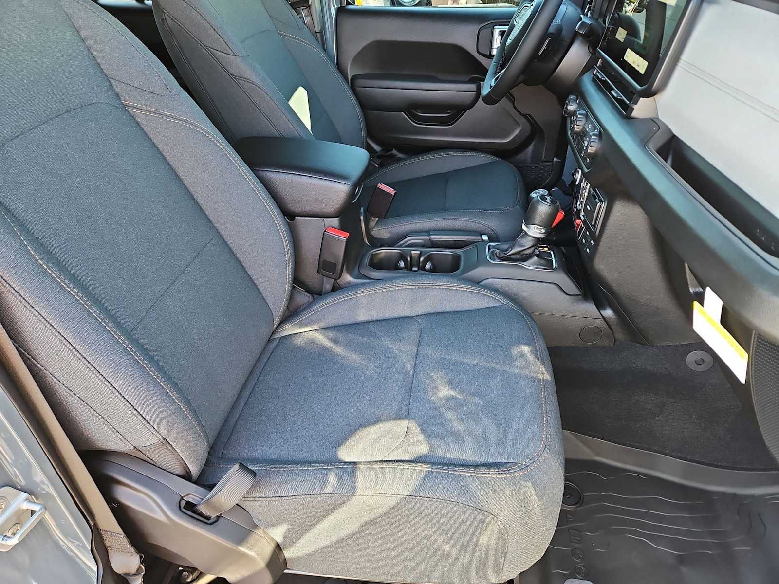 Thumbnail: 2026 Jeep Wrangler - 20