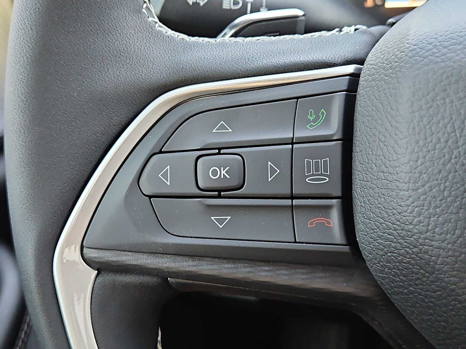 Thumbnail: 2026 Jeep Grand Cherokee - 24