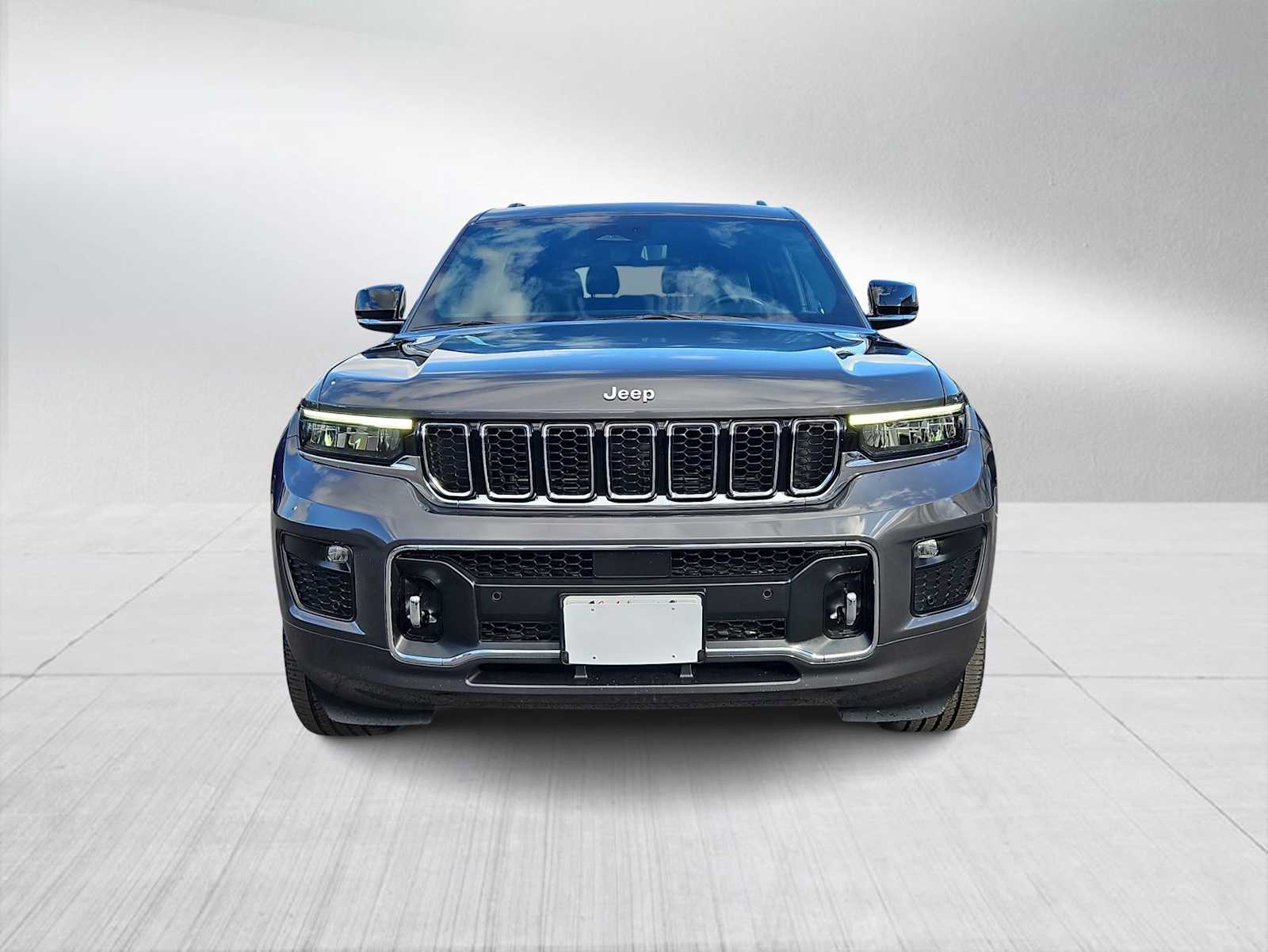 Thumbnail: 2022 Jeep Grand Cherokee L - 3
