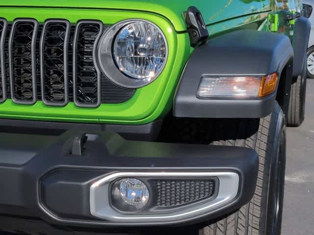 Thumbnail: 2026 Jeep Gladiator - 11