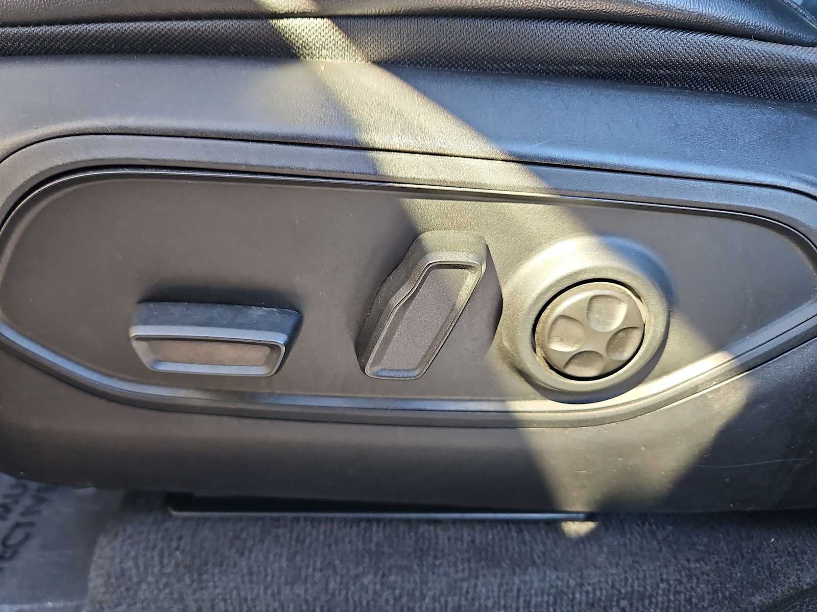 Thumbnail: 2021 Jeep Grand Cherokee L - 18