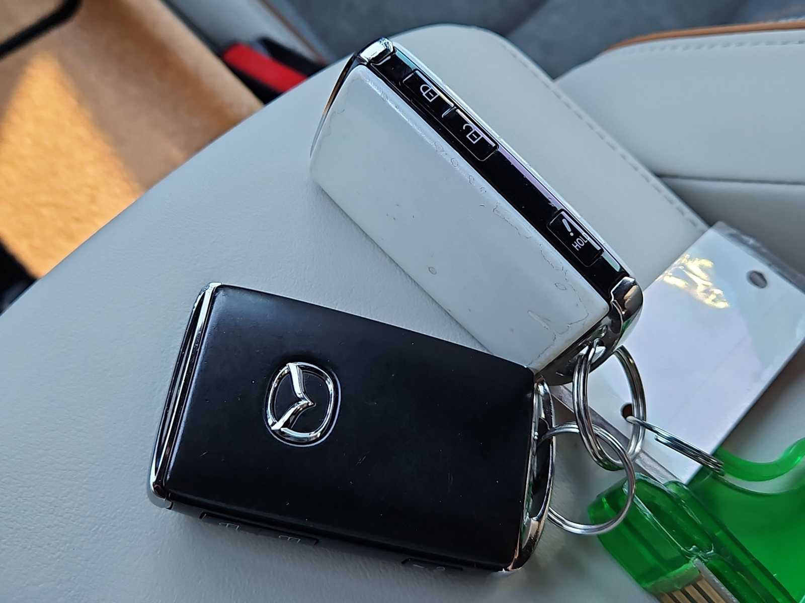 Thumbnail: 2022 Mazda MX-30 - 35