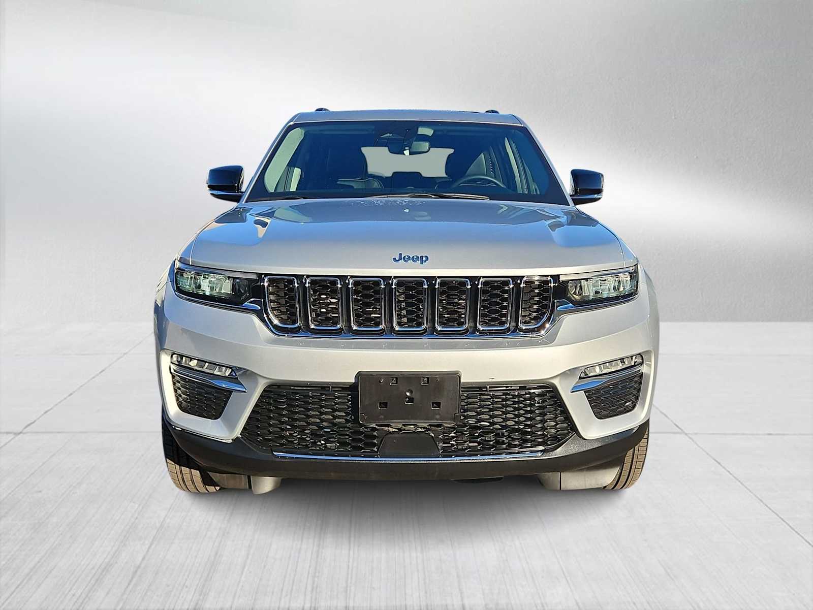 Thumbnail: 2022 Jeep Grand Cherokee - 3