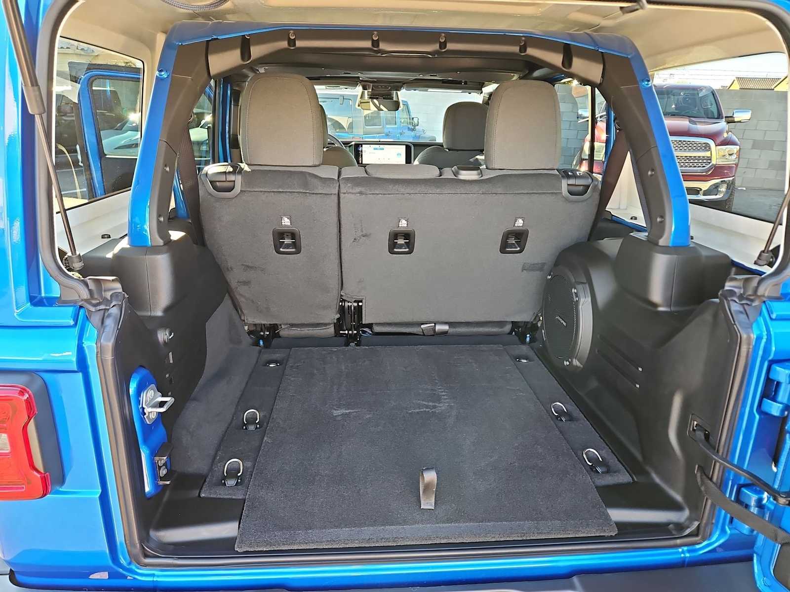 Thumbnail: 2026 Jeep Wrangler - 33