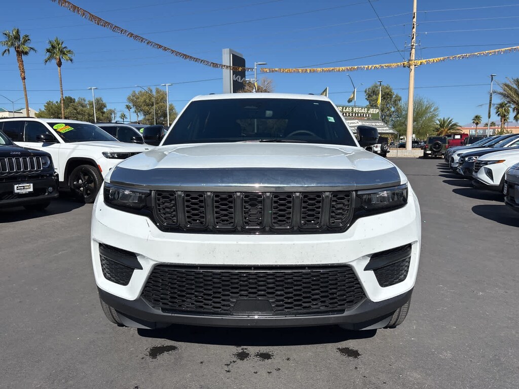 Used 2024 Jeep Grand Cherokee Altitude SUV