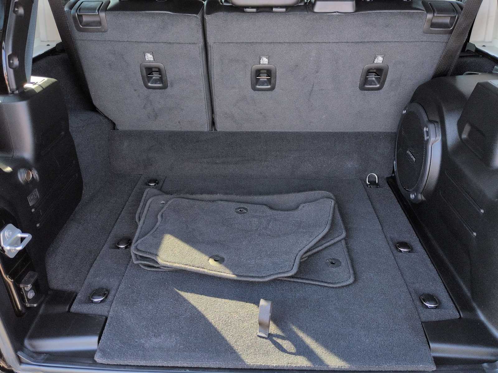 Thumbnail: 2021 Jeep Wrangler - 49