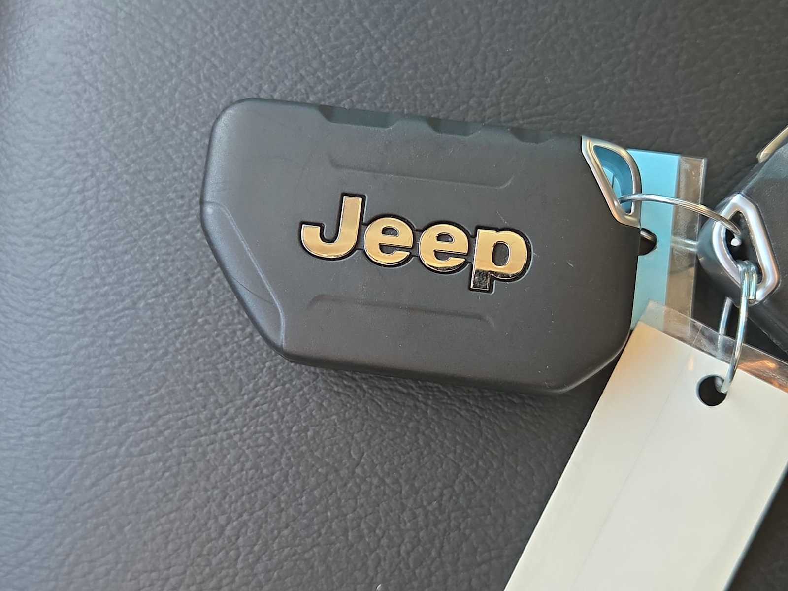 Thumbnail: 2021 Jeep Wrangler - 38